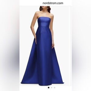 ALFRED SUNG Strapless Gown w/ Detachable Train